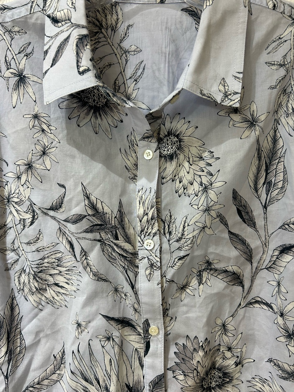 J.McLaughlin Lois Floral Voile Button-Front Shirt Blue/Gray Floral size Large - Picture 4 of 8